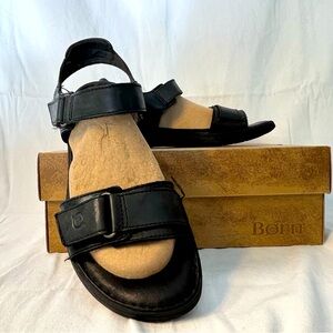 Born Haldor black leather sandal sz 8